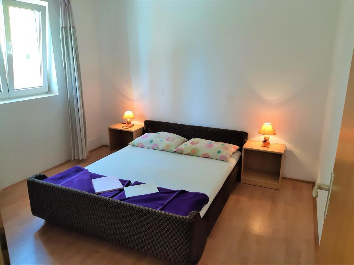 Cozy Apartments With Sea View Novi Vinodolski Exterior photo