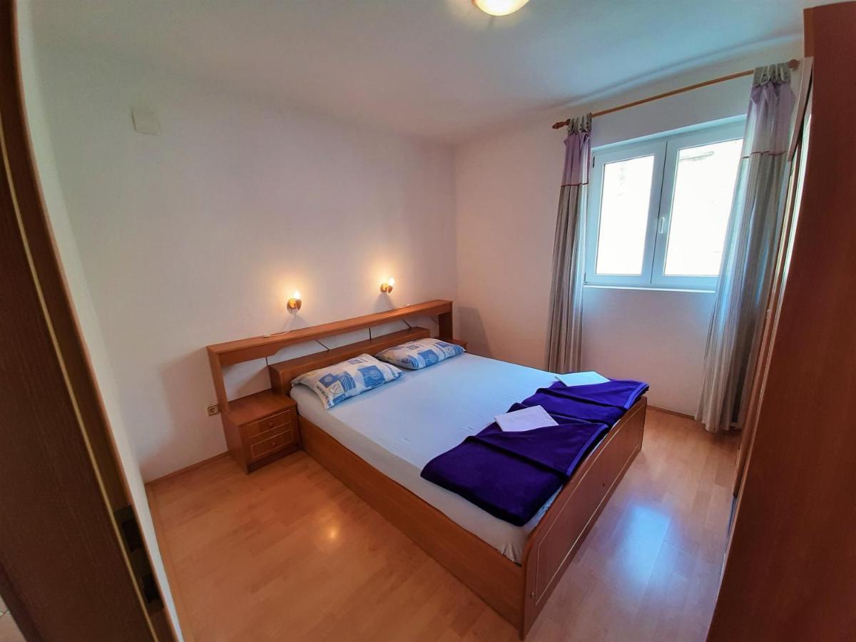 Cozy Apartments With Sea View Novi Vinodolski Exterior photo